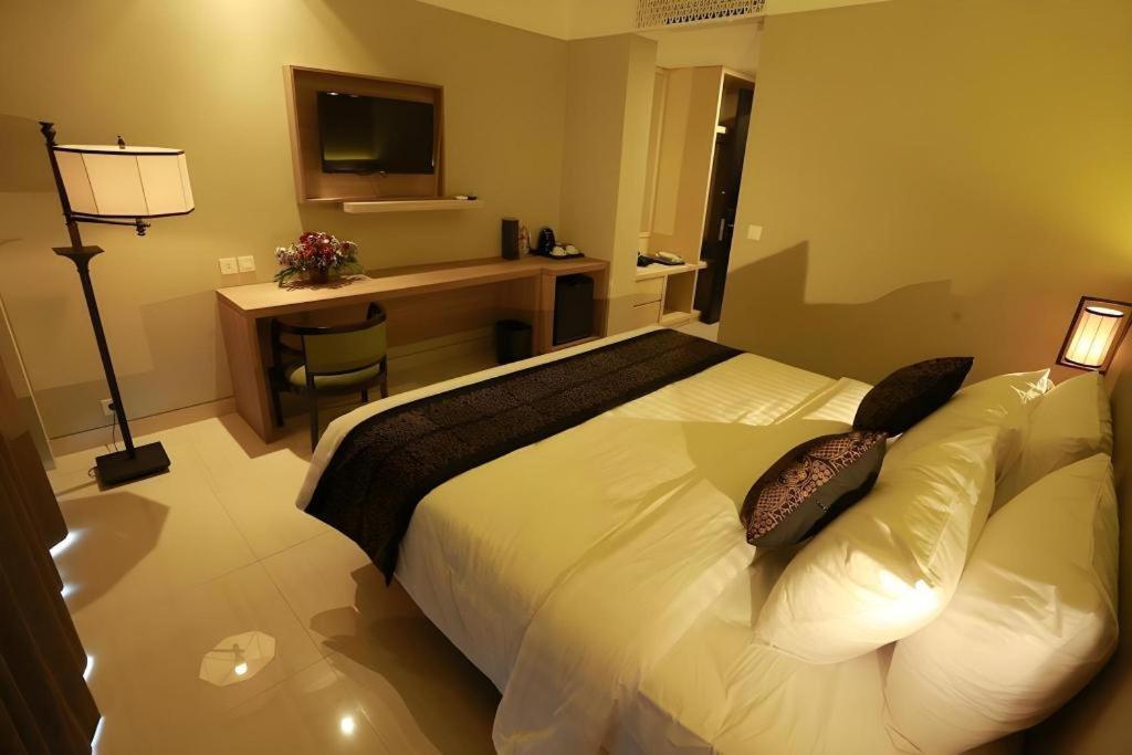 El Hotel Banyuwangi Banyuwangi  Luaran gambar